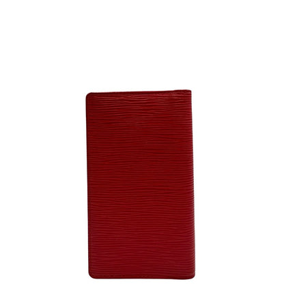 Portacarte Louis Vuitton in pelle Epi rossa; completo di dustbag, di lusso, originale, usato.