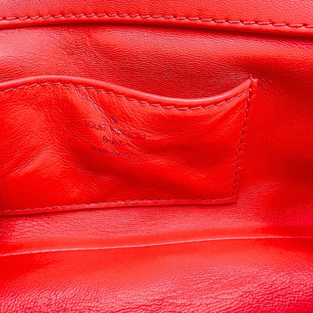 GO-14 Louis Vuitton PM rossa