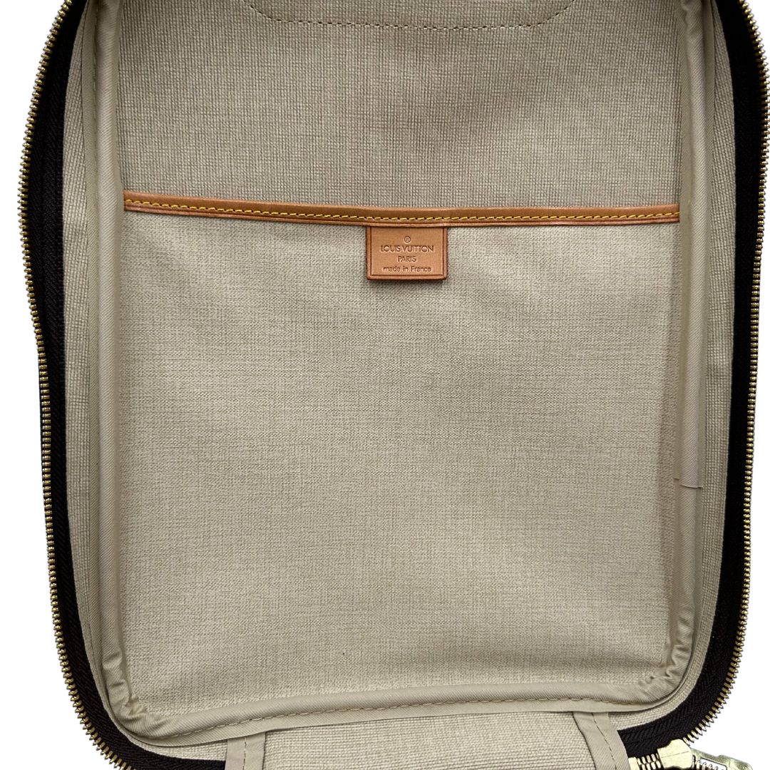 interno Borsa Louis Vuitton in canvas marrone monogram con parti metalliche dorate e finiture in vacchetta naturale; munita di doppi manici. Completa di dustbag, lucchetto e chiavi, di lusso, originale, ottime condizioni. 