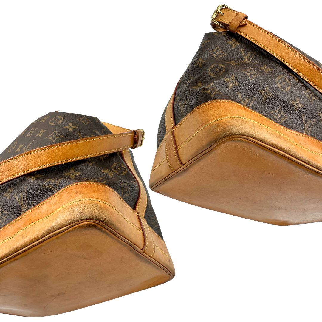 angoli Secchiello Noé Louis Vuitton in canvas marrone monogram con finiture in vacchetta naturale, tracolla regolabile con fibbia e parti metalliche dorate. Completo di corredo, di lusso, originale, ottime condizioni. 