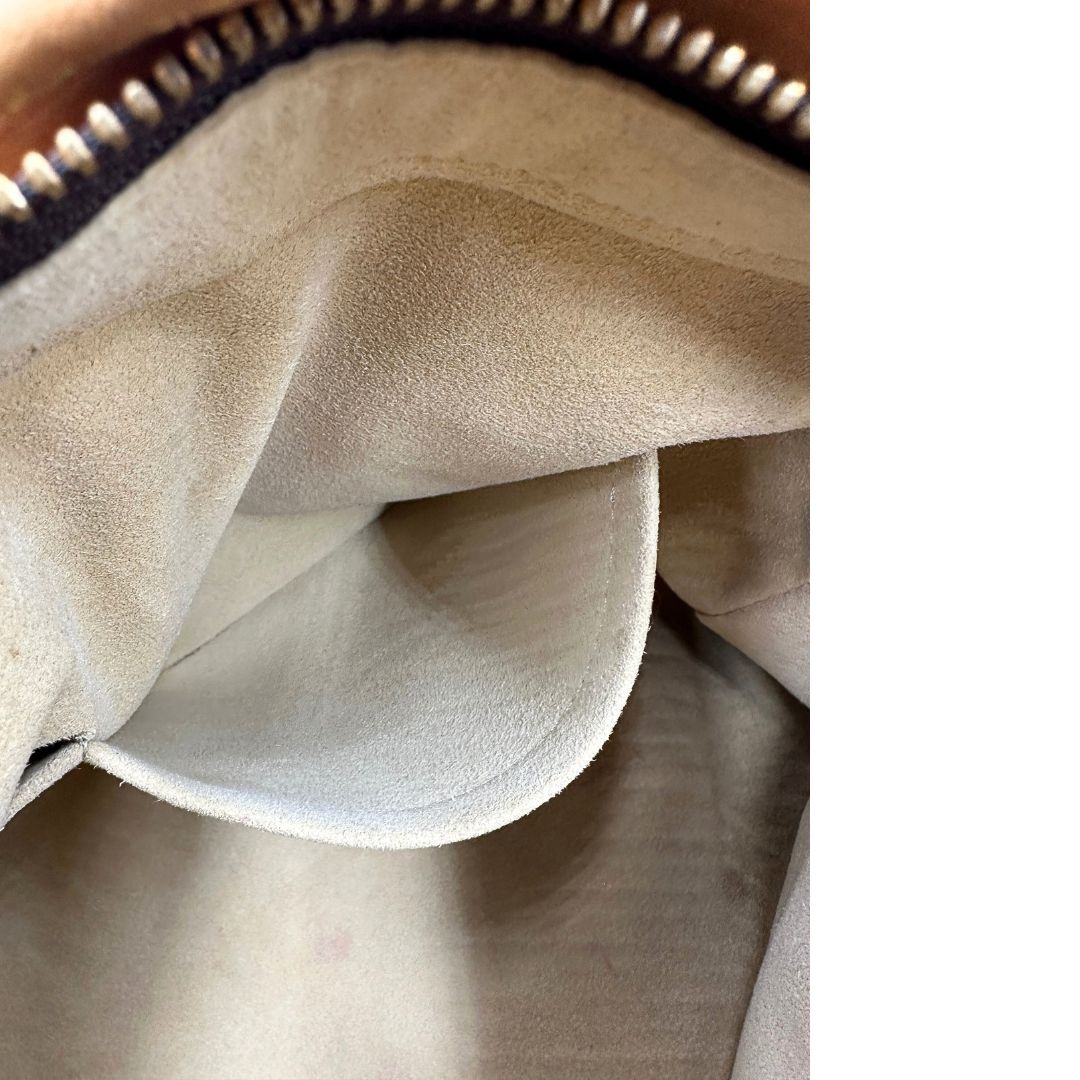 interno Borsa Louis Vuitton in canvas marrone monogram con finiture in vacchetta naturale e parti metalliche dorate; munita di doppi manici, da portare a spalla, di lusso, originale, ottime condizioni, usata.  