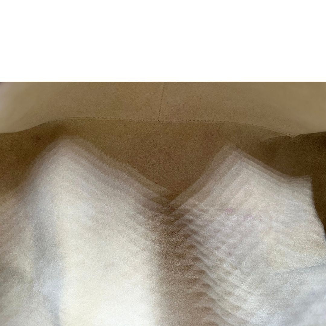 interno Borsa Louis Vuitton in canvas marrone monogram con finiture in vacchetta naturale e parti metalliche dorate; munita di doppi manici, da portare a spalla, di lusso, originale, ottime condizioni, usata.  