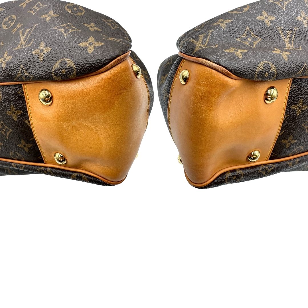 angoli Borsa Louis Vuitton in canvas marrone monogram con finiture in vacchetta naturale e parti metalliche dorate; munita di doppi manici, da portare a spalla, di lusso, originale, ottime condizioni, usata.  