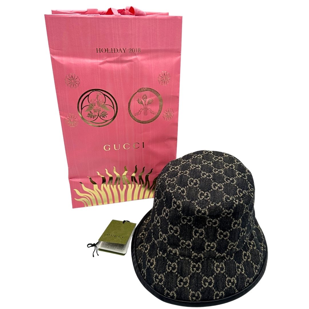 Cappello Gucci in denim GG monogram in 100% cotone. Completo di busta logata e cartellini, di lusso, originale, ottime condizoni.