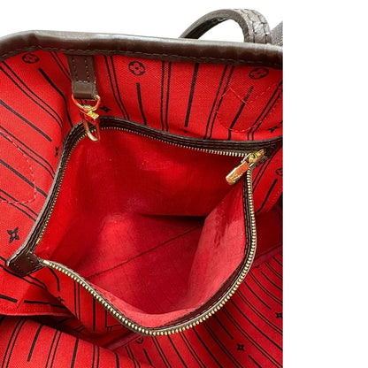 interno Borsa Louis Vuitton Neverfull GM in canvas Damier Ébène con finiture in pelle marroni testa di moro e parti metalliche dorate; munita di doppi manici, indossabile a spalla, di lusso, originale, di lusso, usata. 