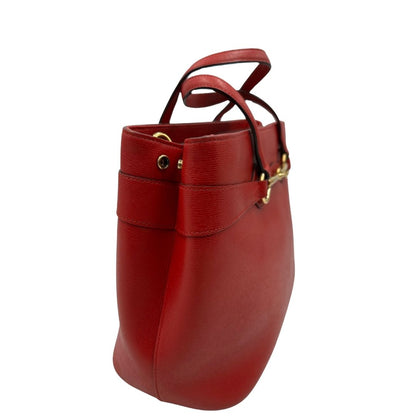 lato Borsa Gucci in pelle rossa con parti metalliche dorate; munita di doppi manici e impreziosita da dettaglio Horsebit sul front. Completa di dustbag, di lusso, originale. 