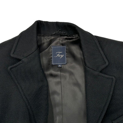  Cappotto Fay nero in 60% acetato e 40% viscosa, munito di un gilet interno in 100% poliammide. Completo di custodia, di lusso, originale, ottime condizioni.