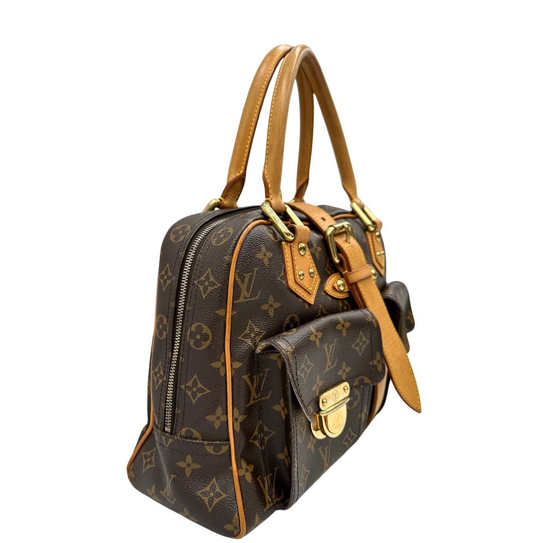 Lato destro di una Borsa Louis Vuitton in canvas marrone monogram con finiture in vacchetta naturale e parti metalliche dorate; munita di doppi manici. Indossabile a mano. Originale, usata, di lusso in ottime condizioni