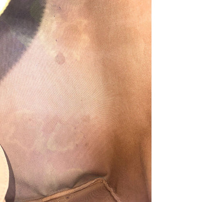 interno con aloni Borsa Louis Vuitton in canvas marrone monogram con finiture in vacchetta naturale e parti metalliche dorate; munita di doppi manici stondati. Completa di dustbag, lucchetto e chiave. 