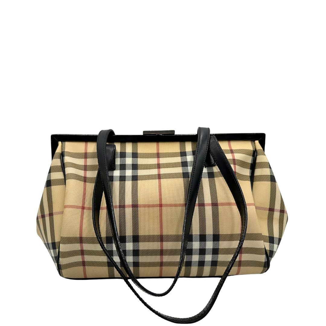 retro  Borsa Burberry in canvas trama tartan sui toni del beige con finiture in pelle nere e parti metalliche argentate; munita di doppi manici, indossabile a spalla. Munita di cartellino, di lusso, originale, ottime condizioni. 