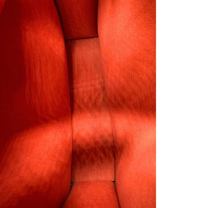 Interno di una Sac Plat Louis Vuitton in canvas Damier Ébène con doppi manici stondati e parti metalliche dorate. Indossabile a mano. Dotata di dustbag.