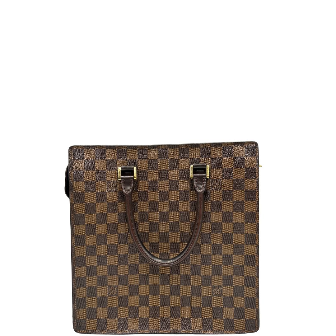 Retro di una Sac Plat Louis Vuitton in canvas Damier Ébène con doppi manici stondati e parti metalliche dorate. Indossabile a mano. Dotata di dustbag.