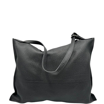 retro Borsa Hags in pelle nera con parti metalliche argentate; munita di una tracolla regolabile. Completa di dustbag e cartellino, di lusso, originale, eccellenti condizioni. 