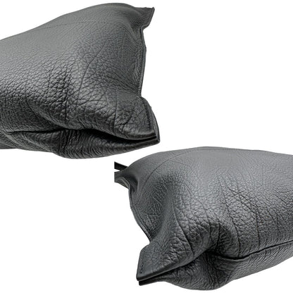 angoli Borsa Hags in pelle nera con parti metalliche argentate; munita di una tracolla regolabile. Completa di dustbag e cartellino, di lusso, originale, eccellenti condizioni. 