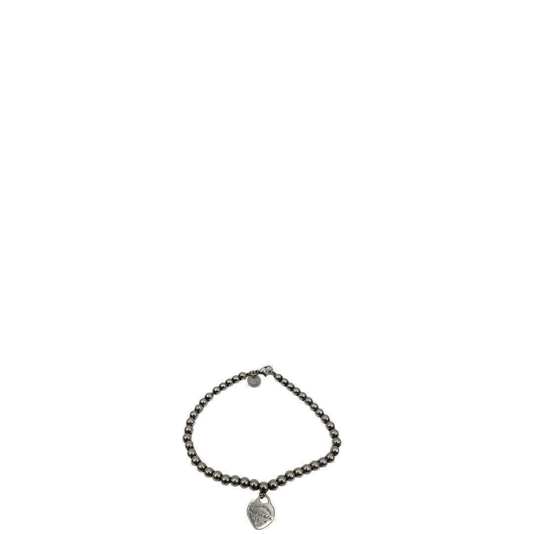 Bracciale Heart Tag Tiffany&Co. della collezione Return To Tiffany in argento 925 con ciondolo cuore. Completo di sacchetto antipolvere, di lusso, originale, ottime condizioni, usata.