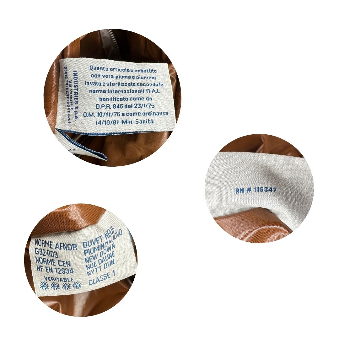 Etichette di una borsa Moncler in poliuretano color caramello effetto imbottito e finiture in pelle tono su tono, con metalleria dorata. Munita di cartellino. Da indossare a spalla.