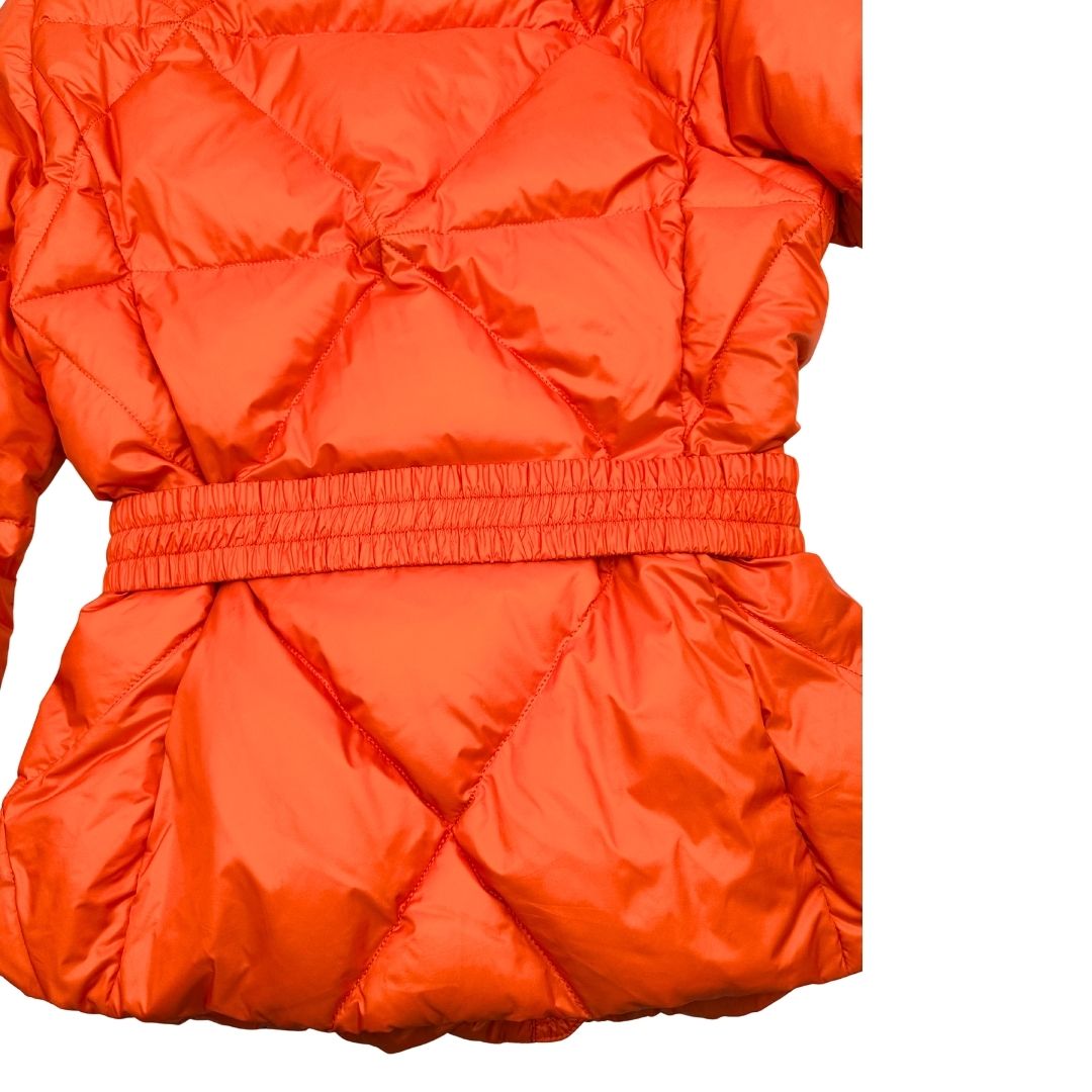 Piumino Fay arancione in 100% poliammide munito di cintura in vita; parti metalliche dorate, di lusso, originale, ottime condizioni.