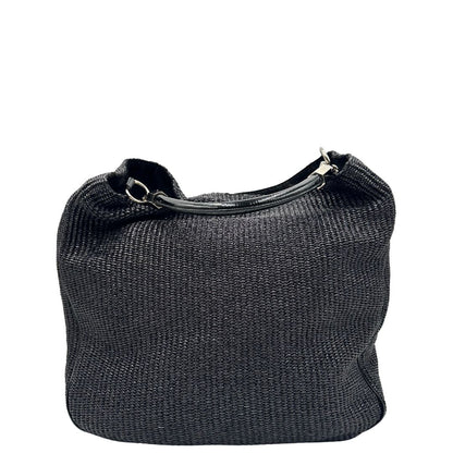 retro Borsa Saint Laurent in rafia nera con finiture in pelle tono su tono verniciata e parti metalliche argentate; munita di un manico rigido, indossabile a spalla, di lusso, originale, ottime condizioni, usata. 