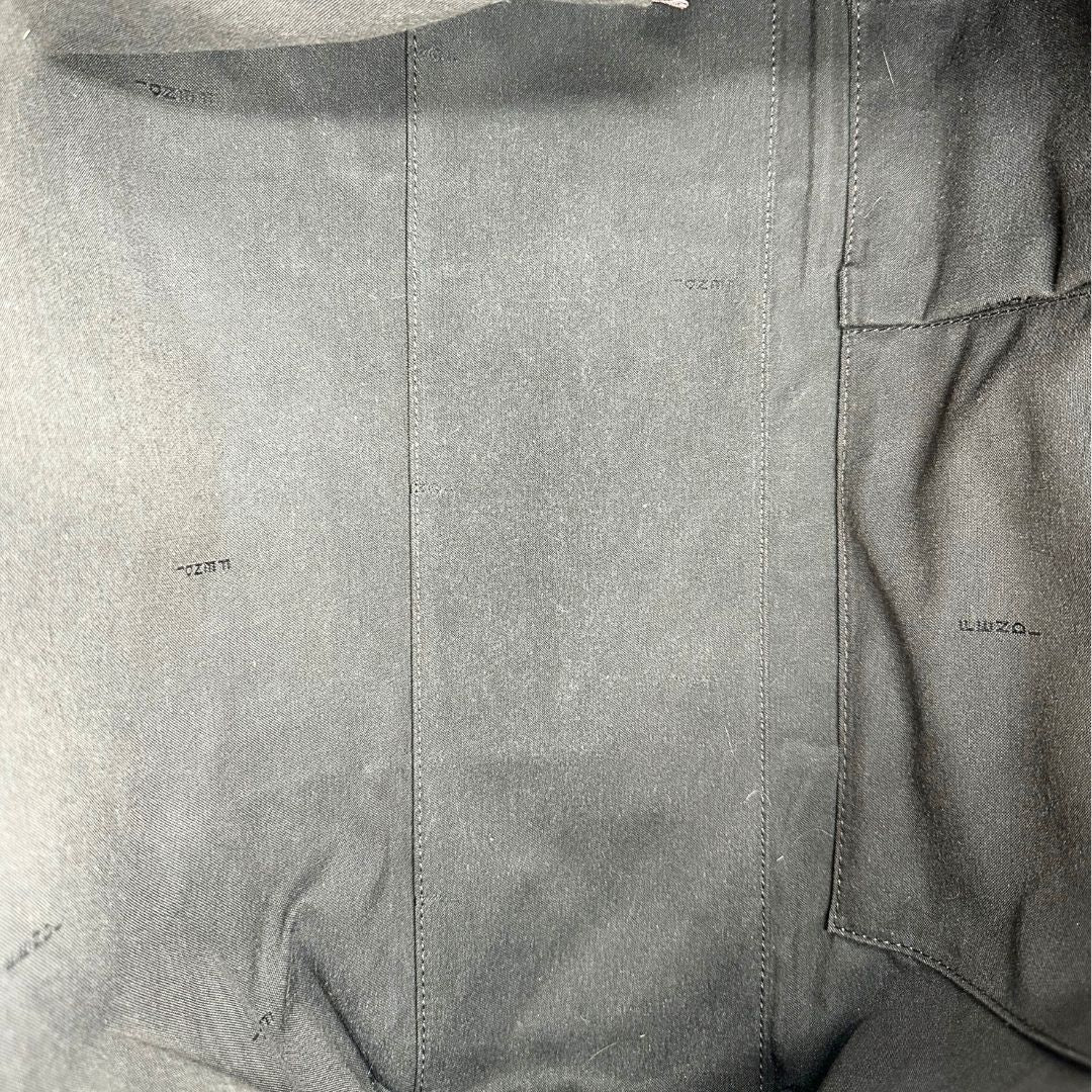 interno Borsa Fendi in canvas color tabacco trama Zucca camouflage; munita di doppi manici stondati, da portare a spalla. Completa di dustbag, di lusso, originale, ottime condizioni, usata. 