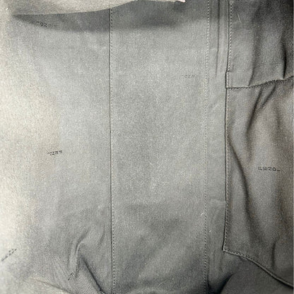 interno Borsa Fendi in canvas color tabacco trama Zucca camouflage; munita di doppi manici stondati, da portare a spalla. Completa di dustbag, di lusso, originale, ottime condizioni, usata. 