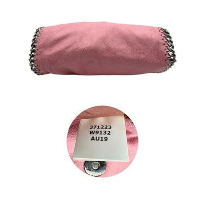 Base e codice di una borsa Stella McCartney Falabella in tessuto vegano rosa con parti metalliche argentate. Completa di dustbag.