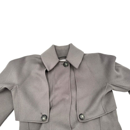 Cappotto Sportmax grigio in 95% lana e 5% cashmere, di lusso, originale, ottime condizioni, usato, originale.