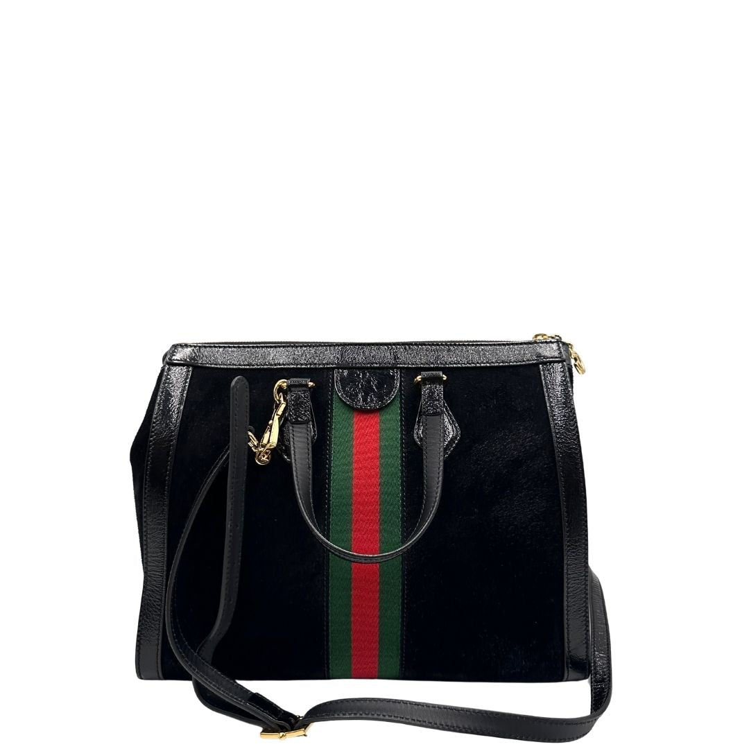 retro Borsa Gucci in pelle scamosciata nera con finiture in pelle tono su tono e parti metalliche dorate; munita di doppi manici e una tracolla amovibile e regolabile. Completa di dustbag, di lusso, originale, ottime condizioni, usato. 