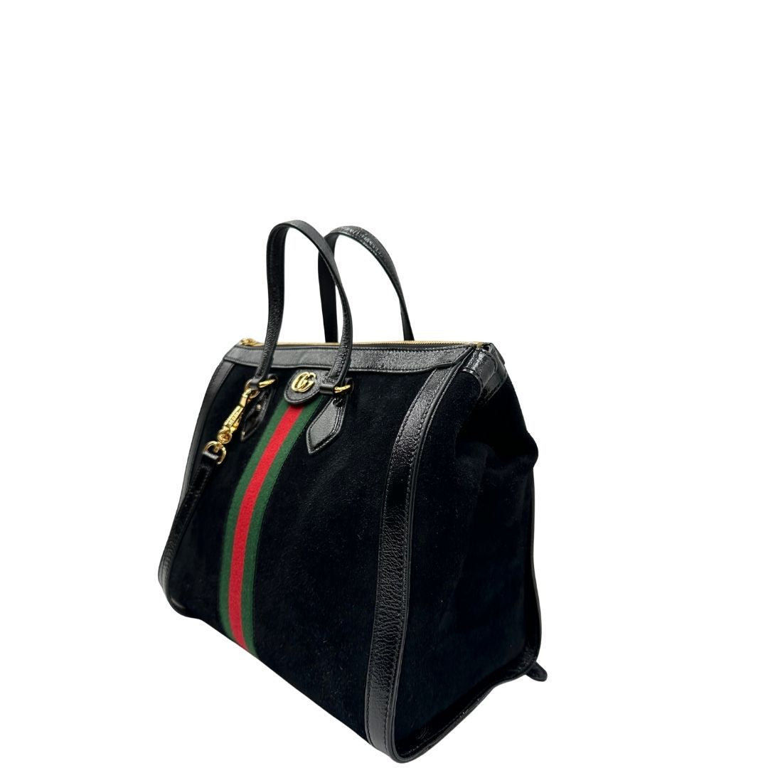 lato Borsa Gucci in pelle scamosciata nera con finiture in pelle tono su tono e parti metalliche dorate; munita di doppi manici e una tracolla amovibile e regolabile. Completa di dustbag, di lusso, originale, ottime condizioni, usato. 