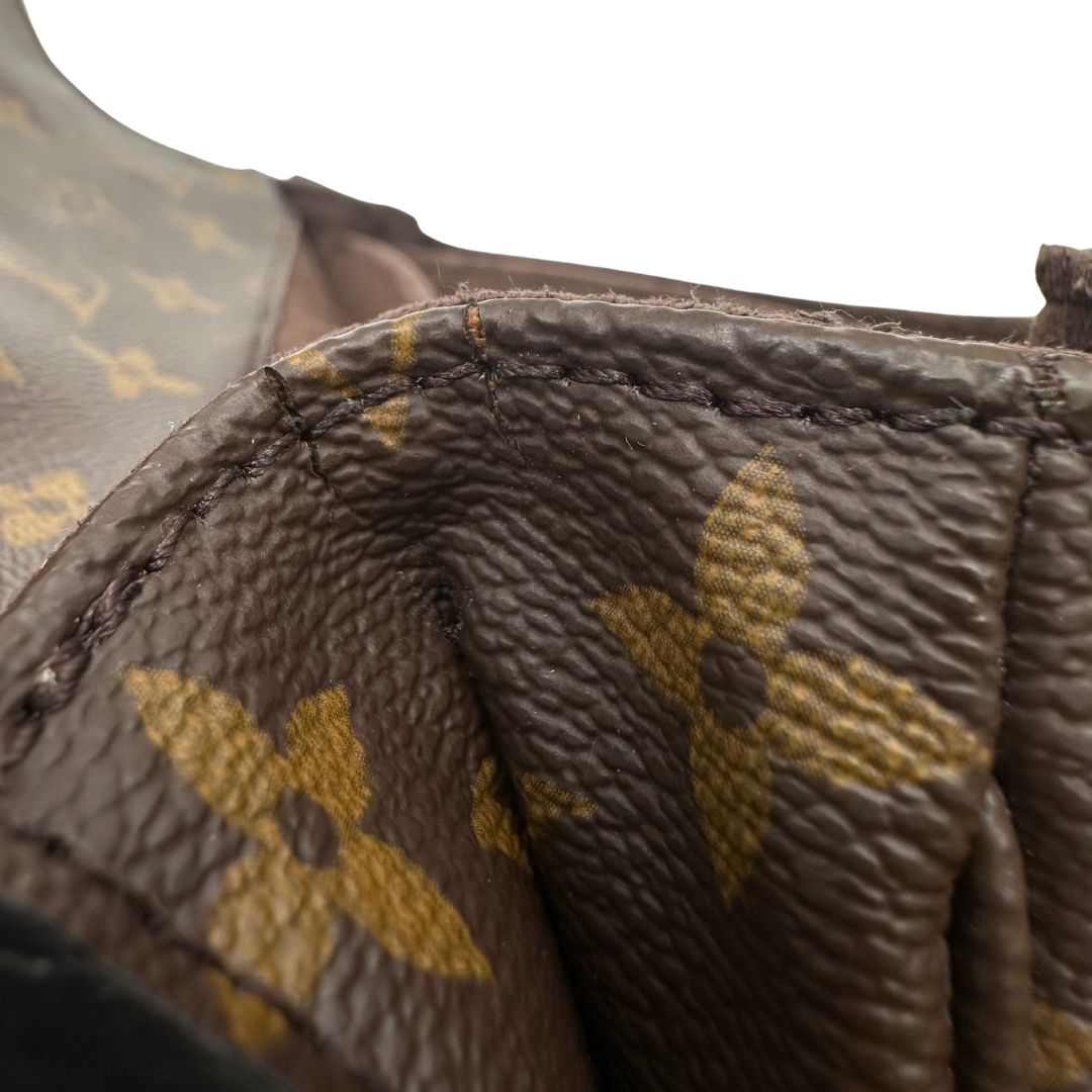 SEGNI DI USURA SULLE FINITURE SUPERIORI 