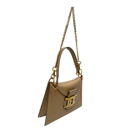 lato Borsa Tod's in pelle beige con parti metalliche dorate; munita di un manico singolo in pelle e un manico singolo in catena amovibile, indossabile a spalla. Completa di dustbag, di lusso, originale, ottime condizioni. 