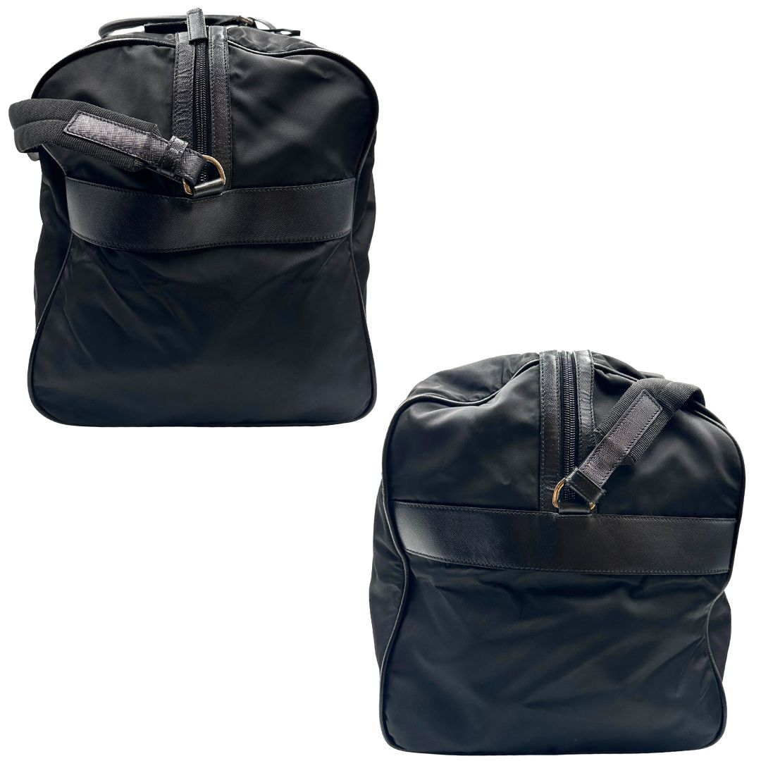 lato  Borsone Prada in nylon nero con finiture in pelle tono su tono e parti metalliche argentate; munito di doppi manici stondati e un manico singolo in tessuto, indossabile a spalla o mano. Completo di dustbag e tag porta address, di lusso, originale, ottime condizioni, usata. 