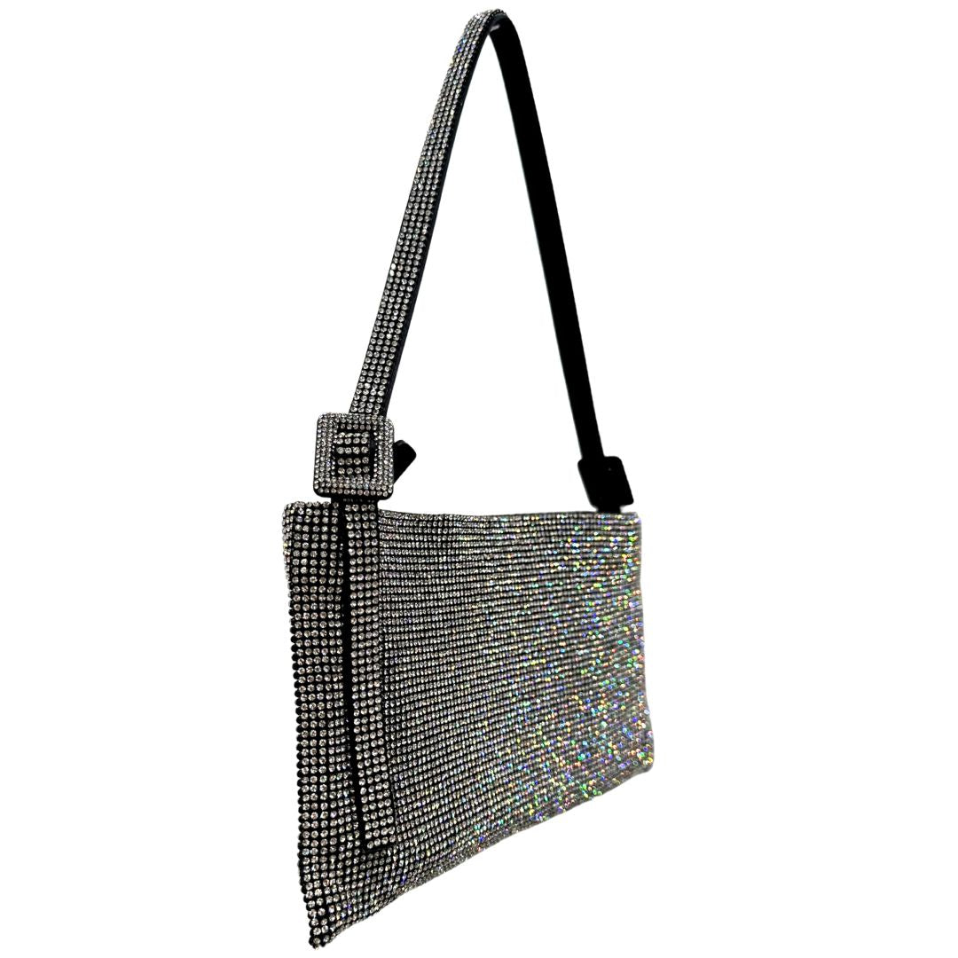 Laterale sinistro di una borsa Benedetta Bruzziches in tessuto ricoperto da strass multicolore; munita di un manico singolo con fibbie laterali, indossabile a spalla. Completa di dustbag e scatola.