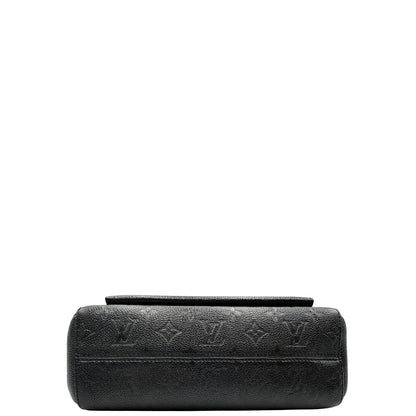 Base di una borsa Louis Vuitton in pelle blu notte Monogram Empreinte, con parti metalliche dorate; munita di una tracolla scorrevole con spallacci in pelle. Completa di scatola.