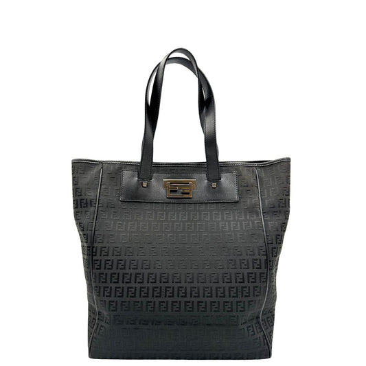 front Tote Fendi nera con trama Zucchino, di lusso, originale, ottime condizioni, usata. 