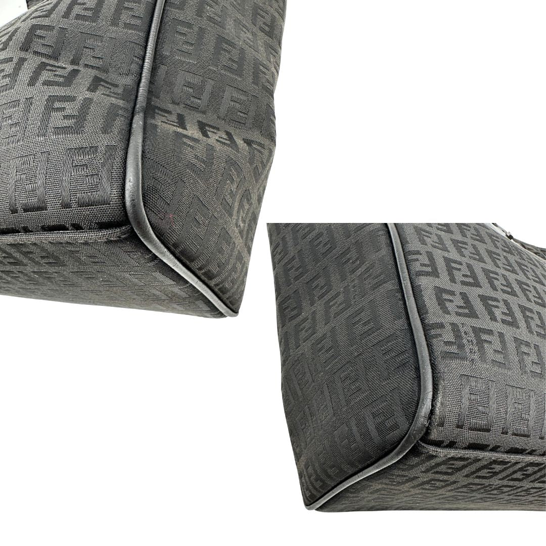 angoli Tote Fendi nera con trama Zucchino, di lusso, originale, ottime condizioni, usata. 