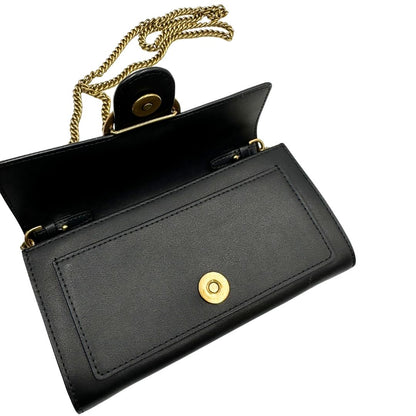 chiusura Wallet on chain Pinko con tracolla in catena dorata amovibile, di lusso, originale, ottime condizioni, usata. 