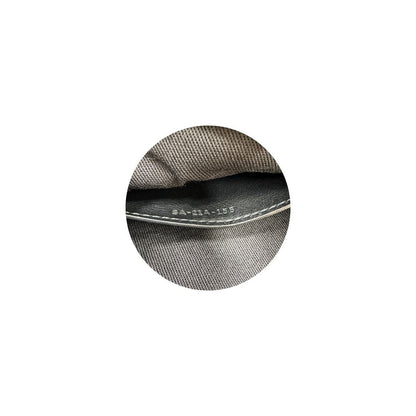 codice  Tote Salvatore Ferragamo in pelle nera impreziosita da frange in rafia, di lusso, originale, ottime condizioni, usata. 