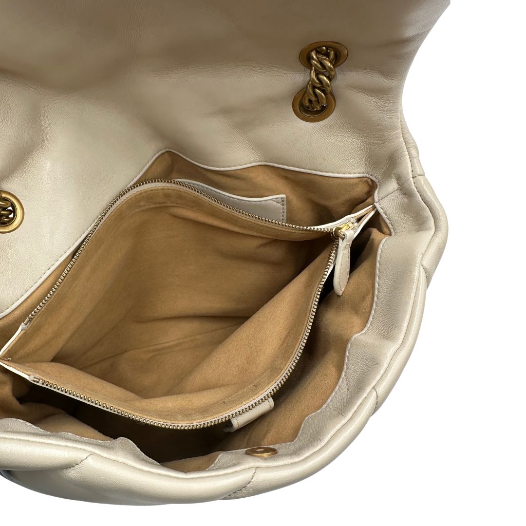 interno Borsa Pinko realizzata in morbida pelle bianca matelassè, di lusso, originale, ottime condizioni, usata.