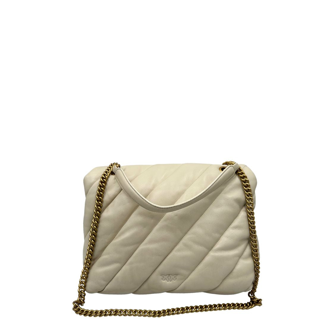 retro  Borsa Pinko realizzata in morbida pelle bianca matelassè, di lusso, originale, ottime condizioni, usata. 