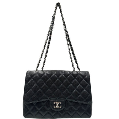 front  Borsa Chanel in pelle caviar nera trapuntata con hardware argentato, di lusso, originale, ottime condizioni, usata. 