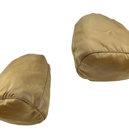 Angoli, Pochette Prada in tessuto nylon verde oliva e hardware argentato. Originale, usata, di lusso, in buone condizioni.