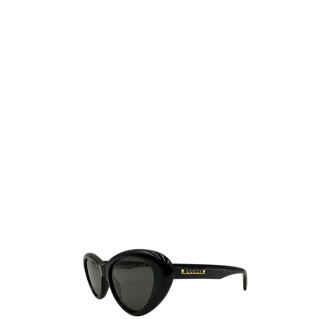 Occhiali da sole Gucci in acetato nero e hardware dorato. Originali, usati, di lusso, in ottime condizioni.