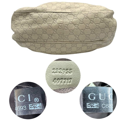 base borsa Gucci in morbida pelle color bianco avorio, di lusso, originale, ottime condizioni, usata. 