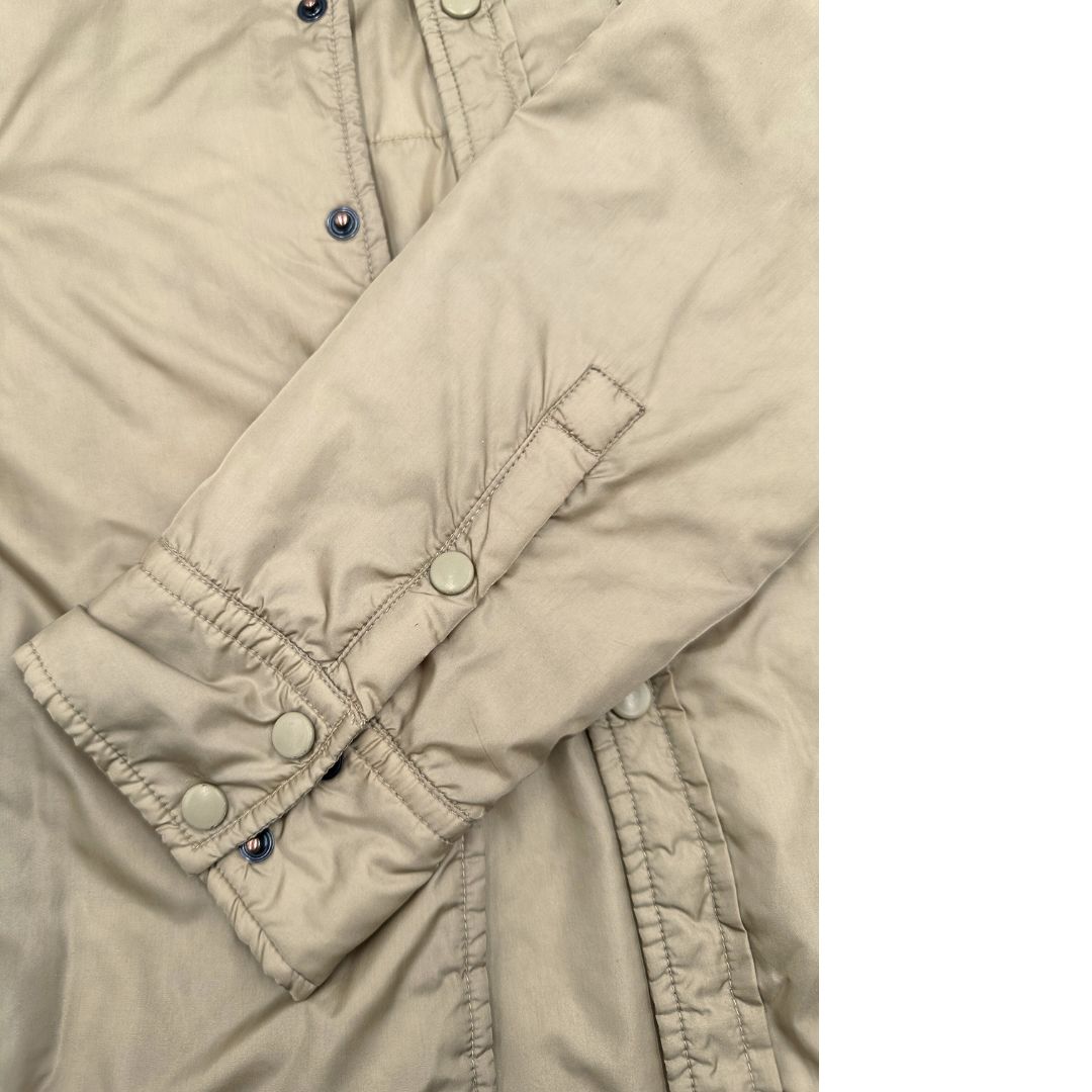 Camicia leggermente imbottita Aspesi in una calda colorazione beige, usata, originale, second hand, in ottime condizioni.