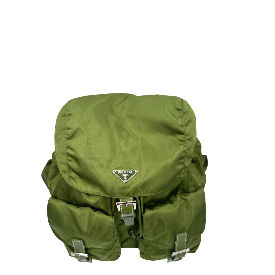  zaino Prada in vela verde e finiture in pelle tono su tono, di lusso, ottime condizioni, usato, originale. 