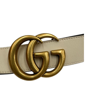  Cintura Gucci Marmont in pelle bianco avorio e hardware dorato anticato, di lusso, originale, ottime condizioni.