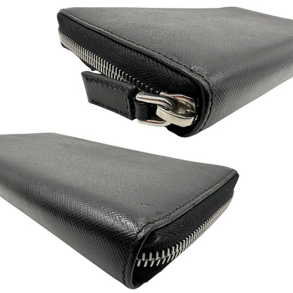 Portafoglio Prada in pelle saffiano nera, di lusso, originale, ottime condizioni, usato.