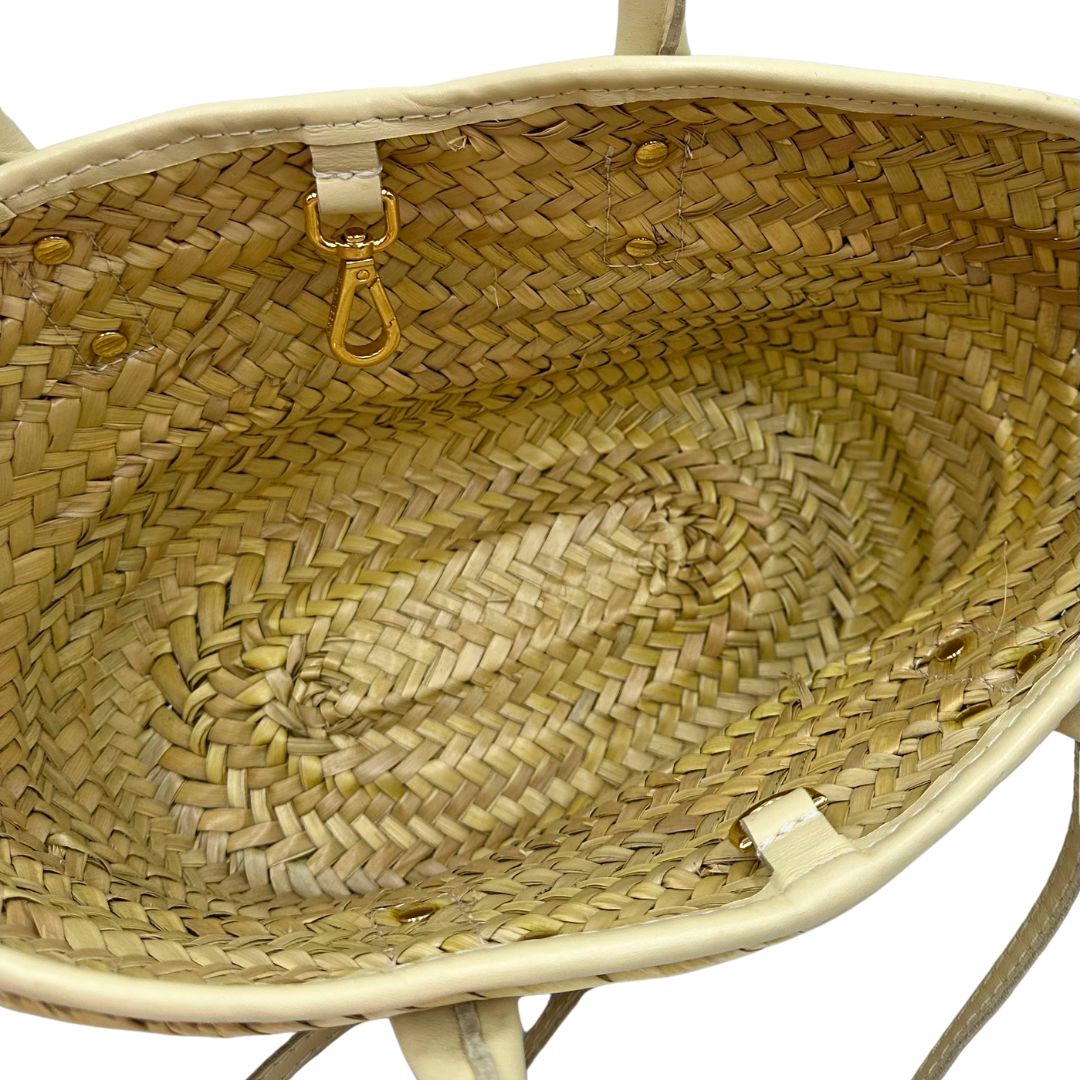 interno della  Borsa Jacquemus in rafia e pelle beige, di lusso, originale, ottime condizioni, usata. 