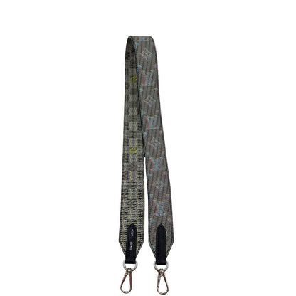 Accessorio tracolla LV realizzata in pelle con motivo Monogram multicolor a effetto ottico, usata, originale, second hand, in condizioni eccellenti.