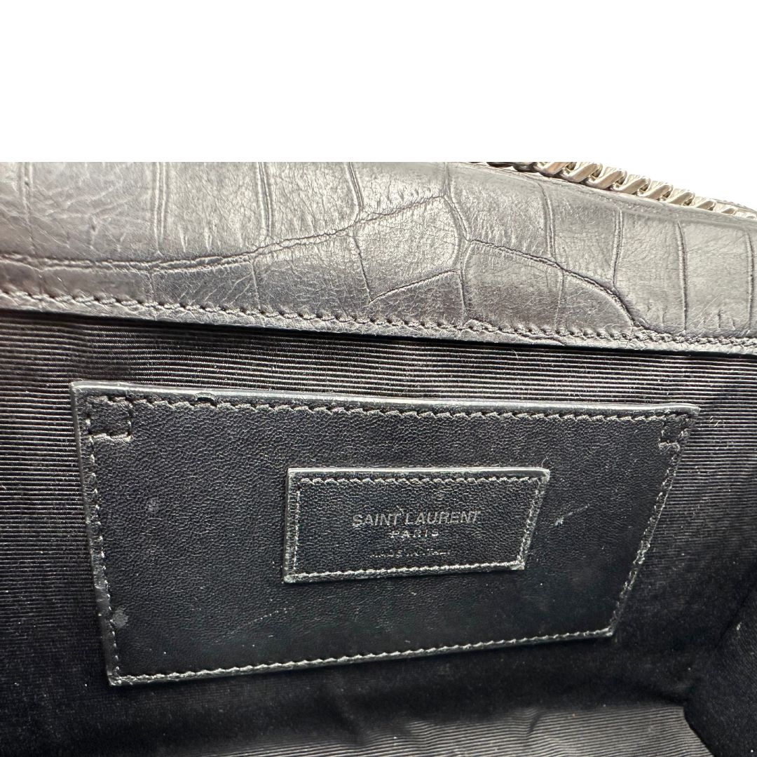 interno Borsa Saint Laurent in pelle nera cocco, di lusso, originale, ottime condizioni, usata.